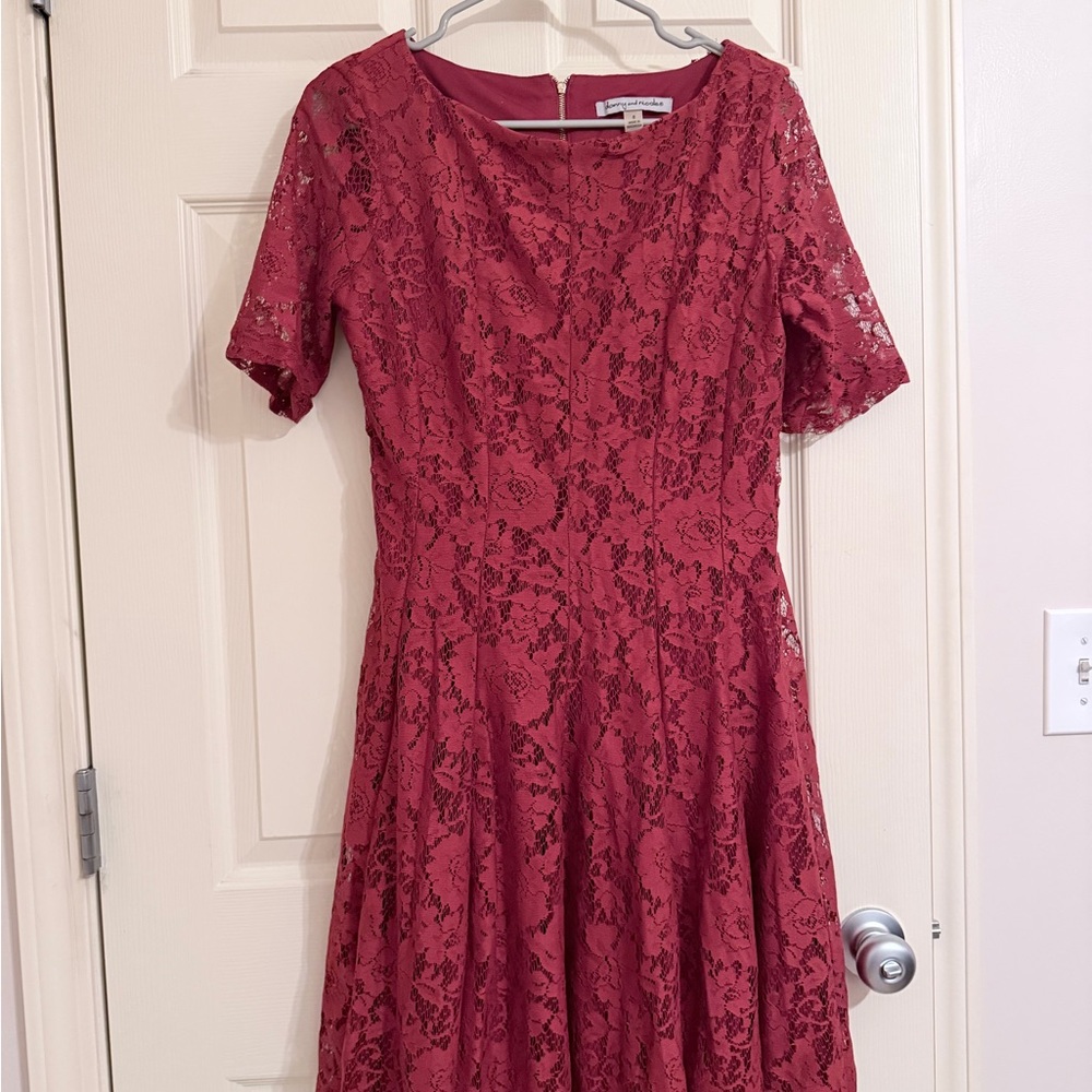 Elegant Lace Midi Dress in Deep Red